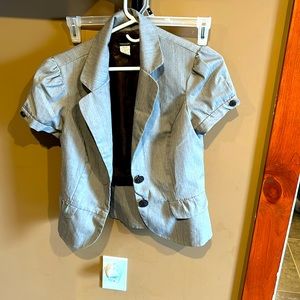 Maurice’s Grey short sleeve blazer.
